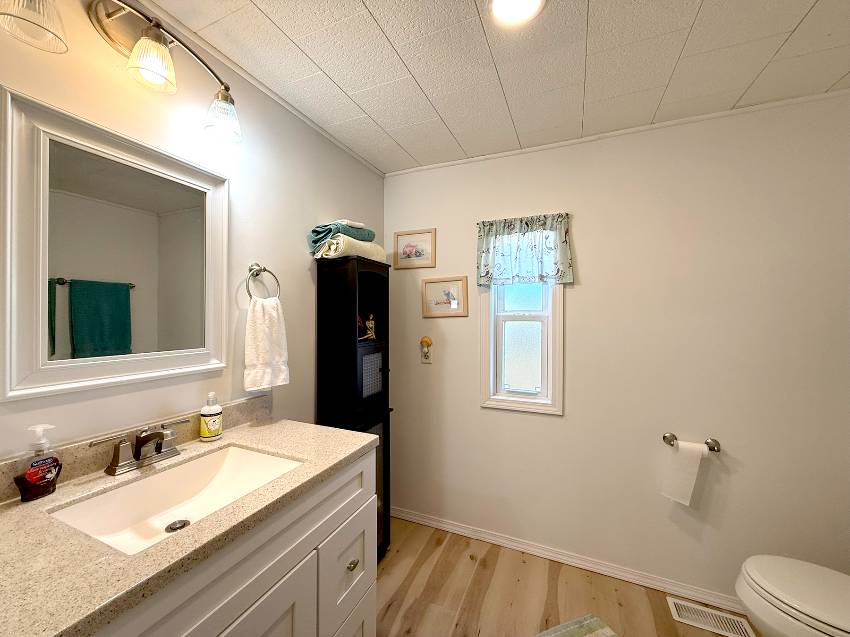 18 Date St a Bradenton, FL Mobile or Manufactured Home for Sale